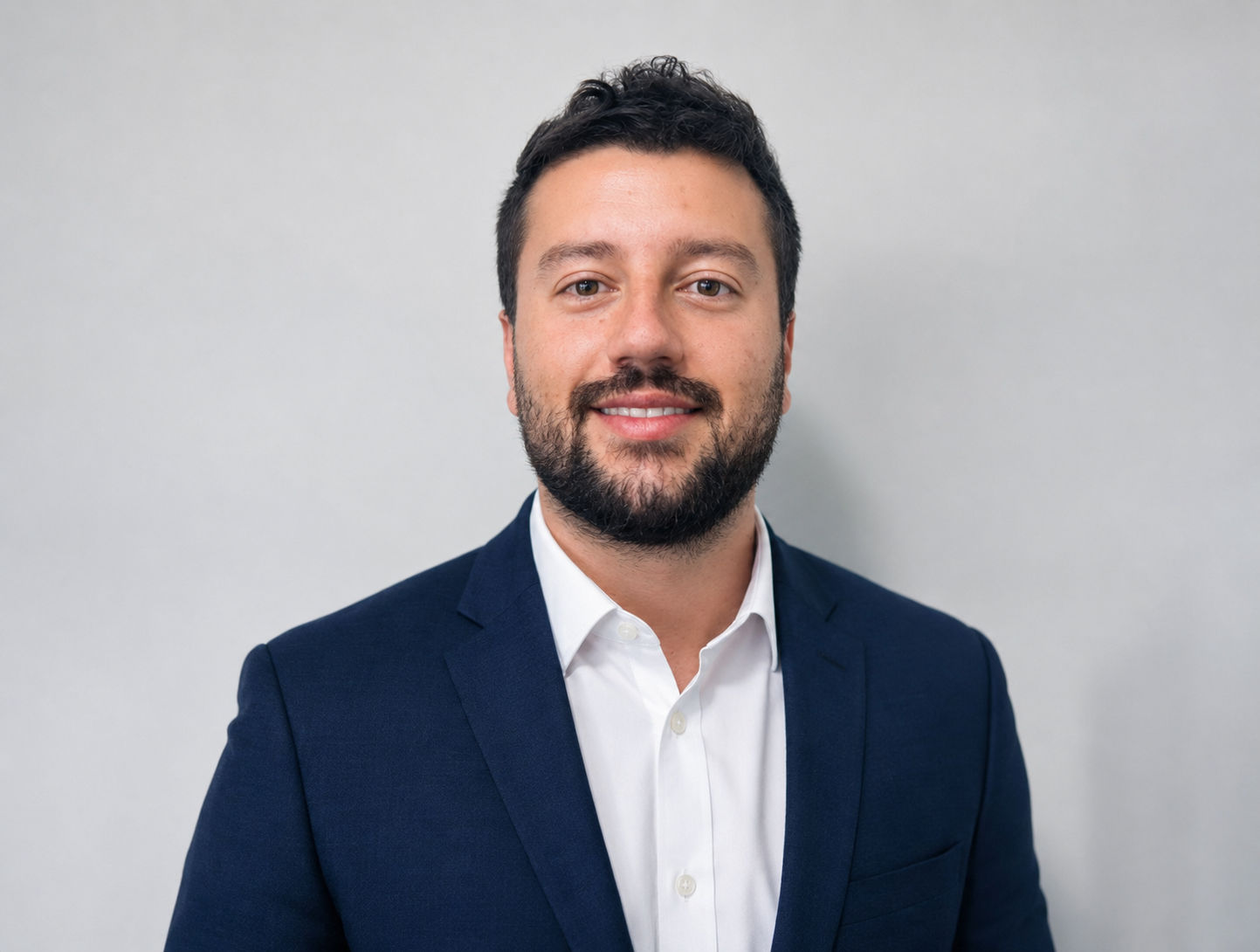 Christian Garzon, Illinois residential solar consultant